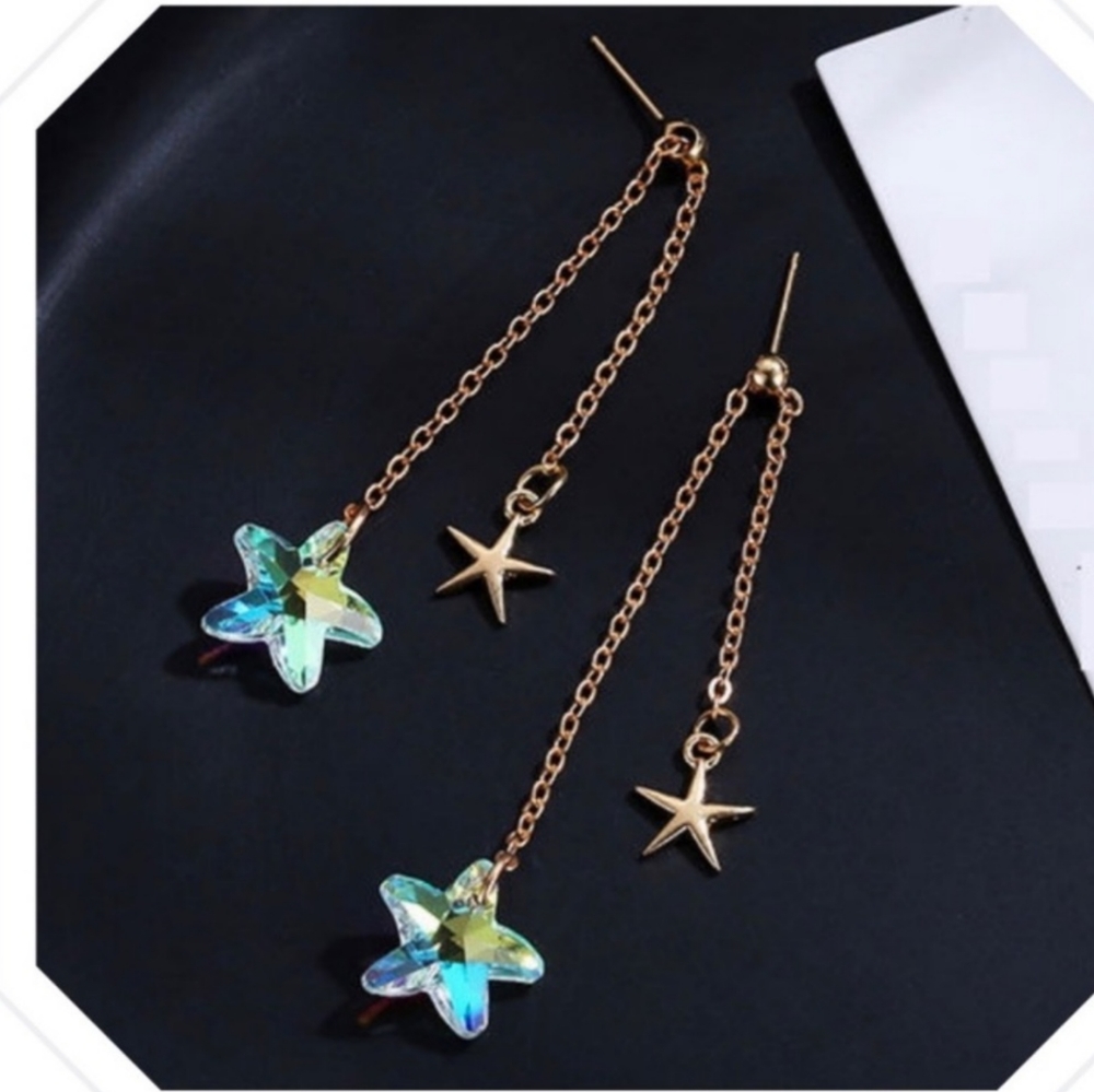 Star dangle earrings